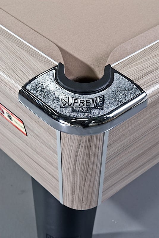 Supreme Winner 8' Coin Operated Table